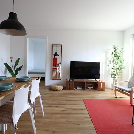 London Apartment Erfstadt: Family & Business Haven near Cologne Erftstadt Exterior photo
