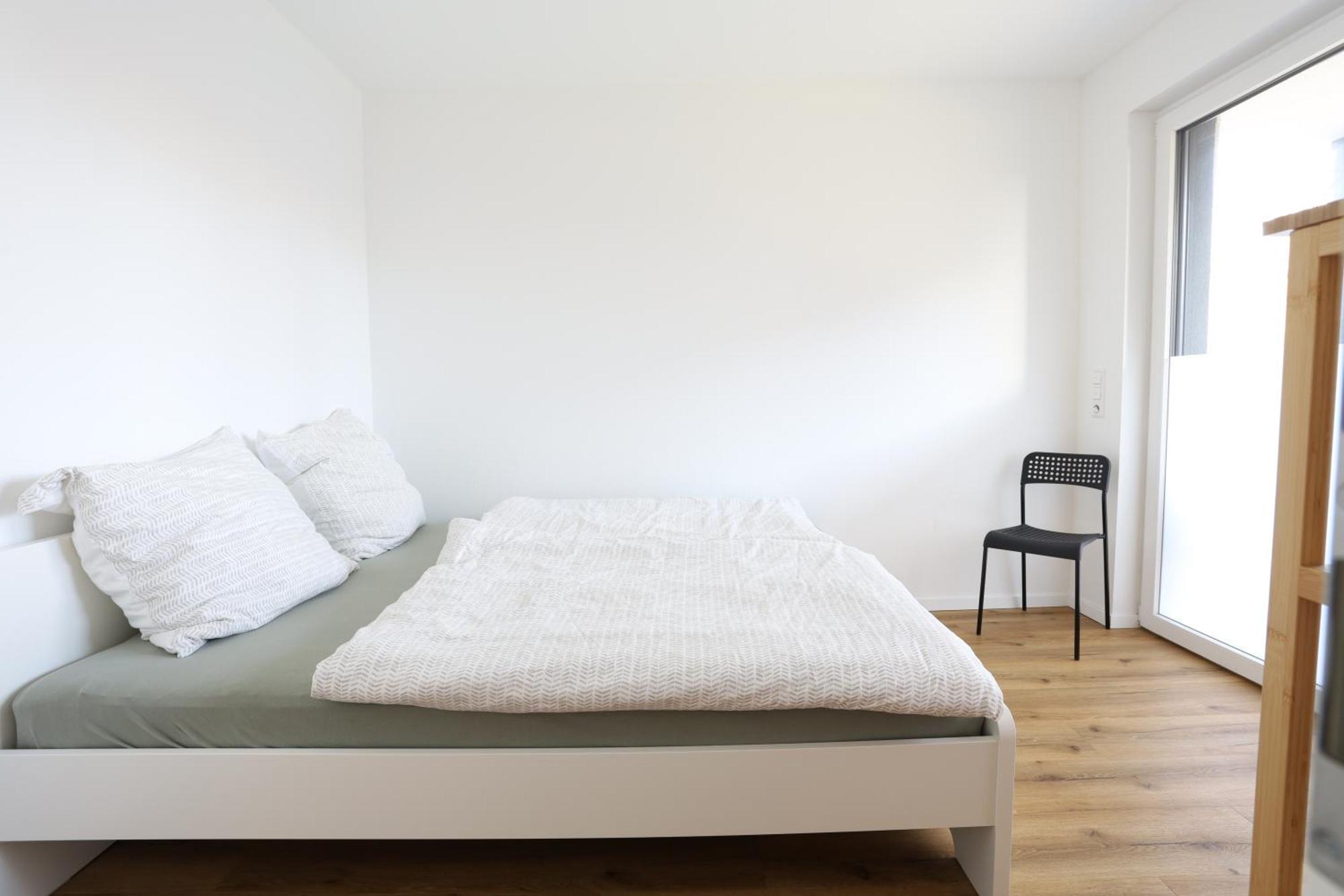 London Apartment Erfstadt: Family & Business Haven near Cologne Erftstadt Exterior photo